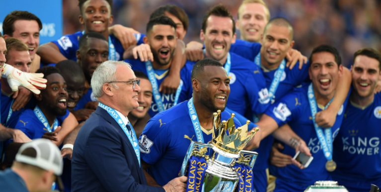 Ranieri lifting the EPL cup
